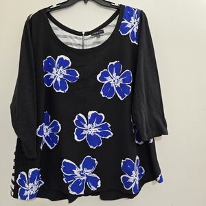 nwt LANE BRYANT size 26/28 Floral Back Zip Stripe 3/4 Sleeve Top Black Blue